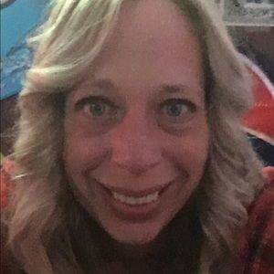 Meet your Posher, Angie